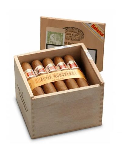 15592749917-hoyo-de-monterrey-petit-robusto.jpg